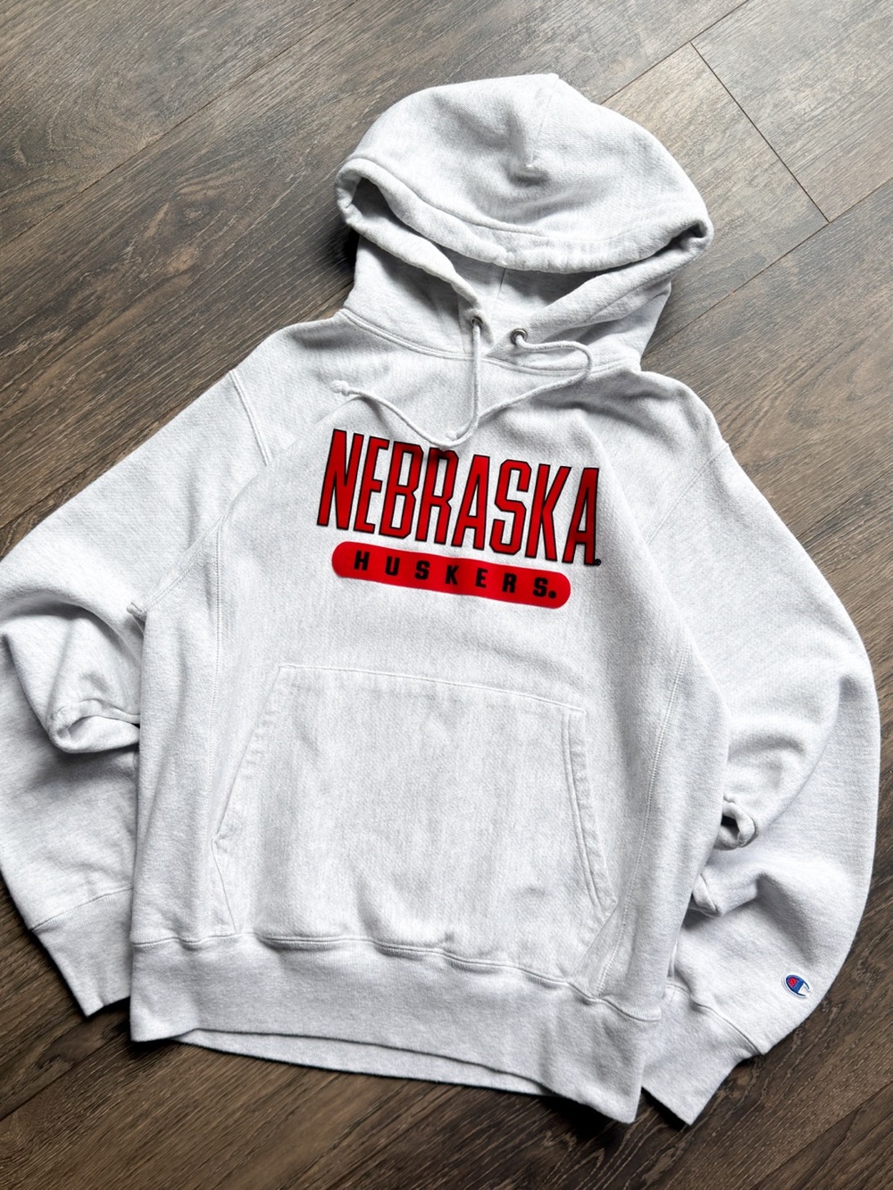 Champion Reverse Weave Nebraska Cornhuskers Men’s Small Hoodie Gray Pullover - Picture 2 of 9